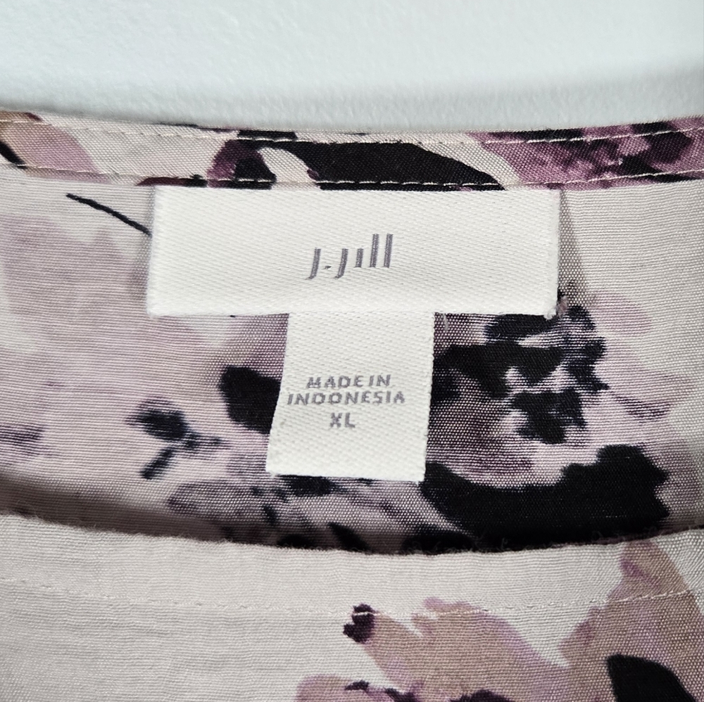 J Jill Purple‎ Floral Print Blouse Flowy Top Size XL Three Quarter Length Sleeve - Picture 9 of 11